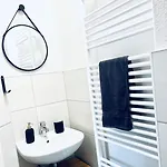 Modern Eingerichtetes Mit Balkon * Erfurt