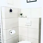 Modern Eingerichtetes Mit Balkon * Erfurt