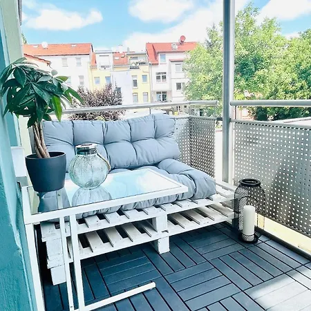 Modern Eingerichtetes Mit Balkon Apartamento *