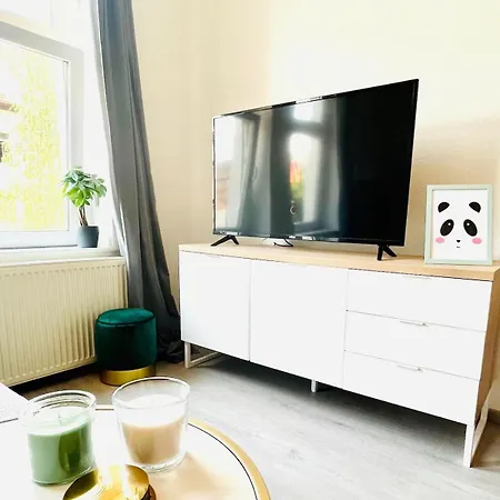 Modern Eingerichtetes Mit Balkon * Érfurt