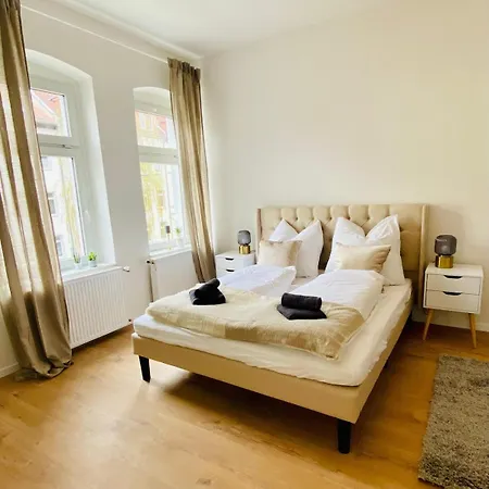 Modern Eingerichtetes Mit Balkon Appartement Erfurt