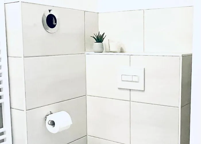 Modern Eingerichtetes Mit Balkon * Erfurt