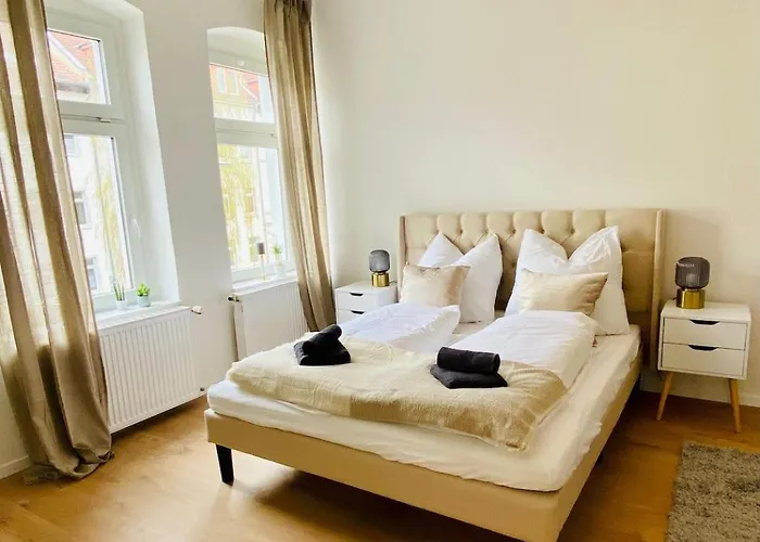 Modern Eingerichtetes Mit Balkon Appartement Erfurt